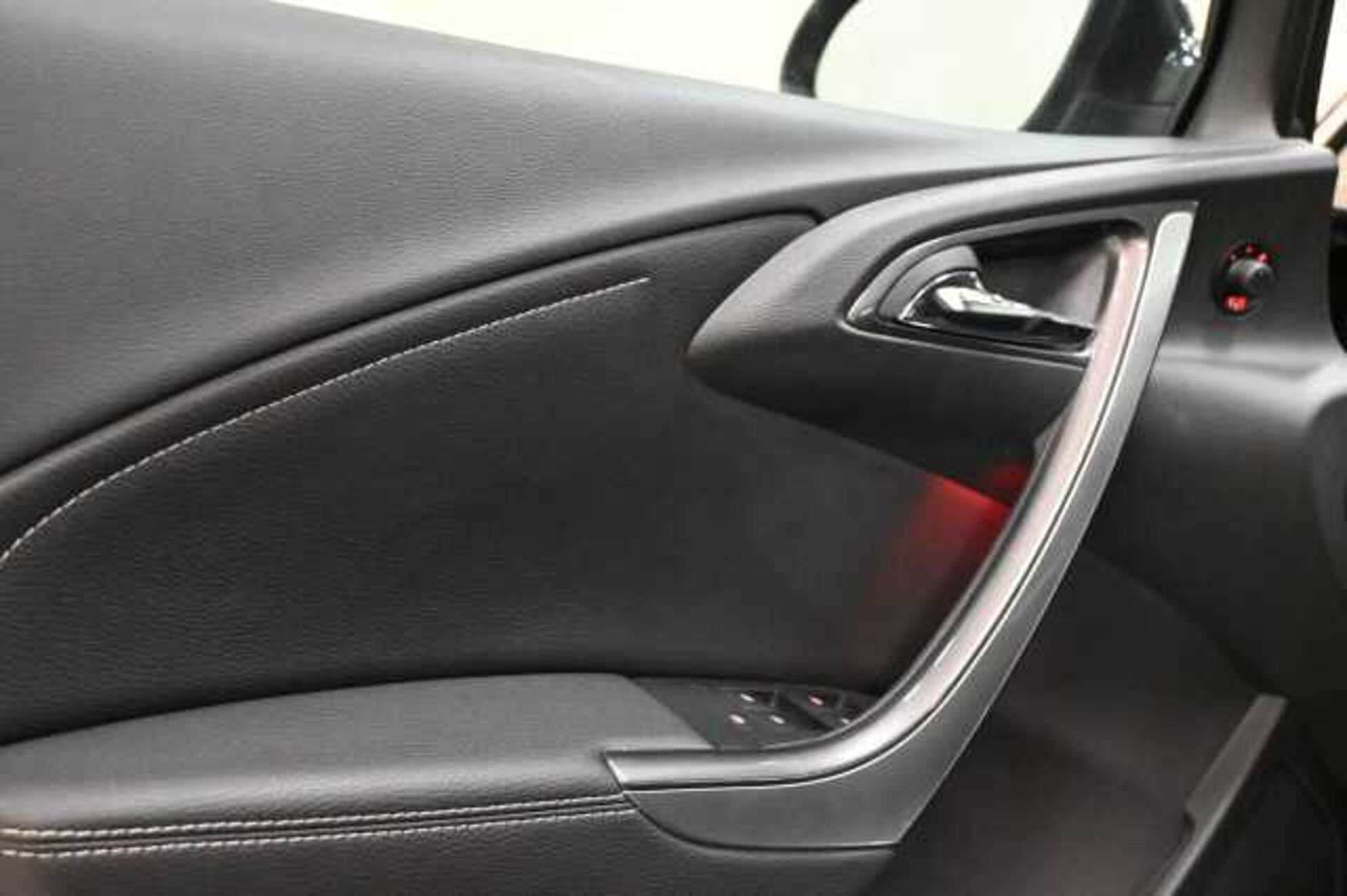 Opel Astra 1.7l - Nero