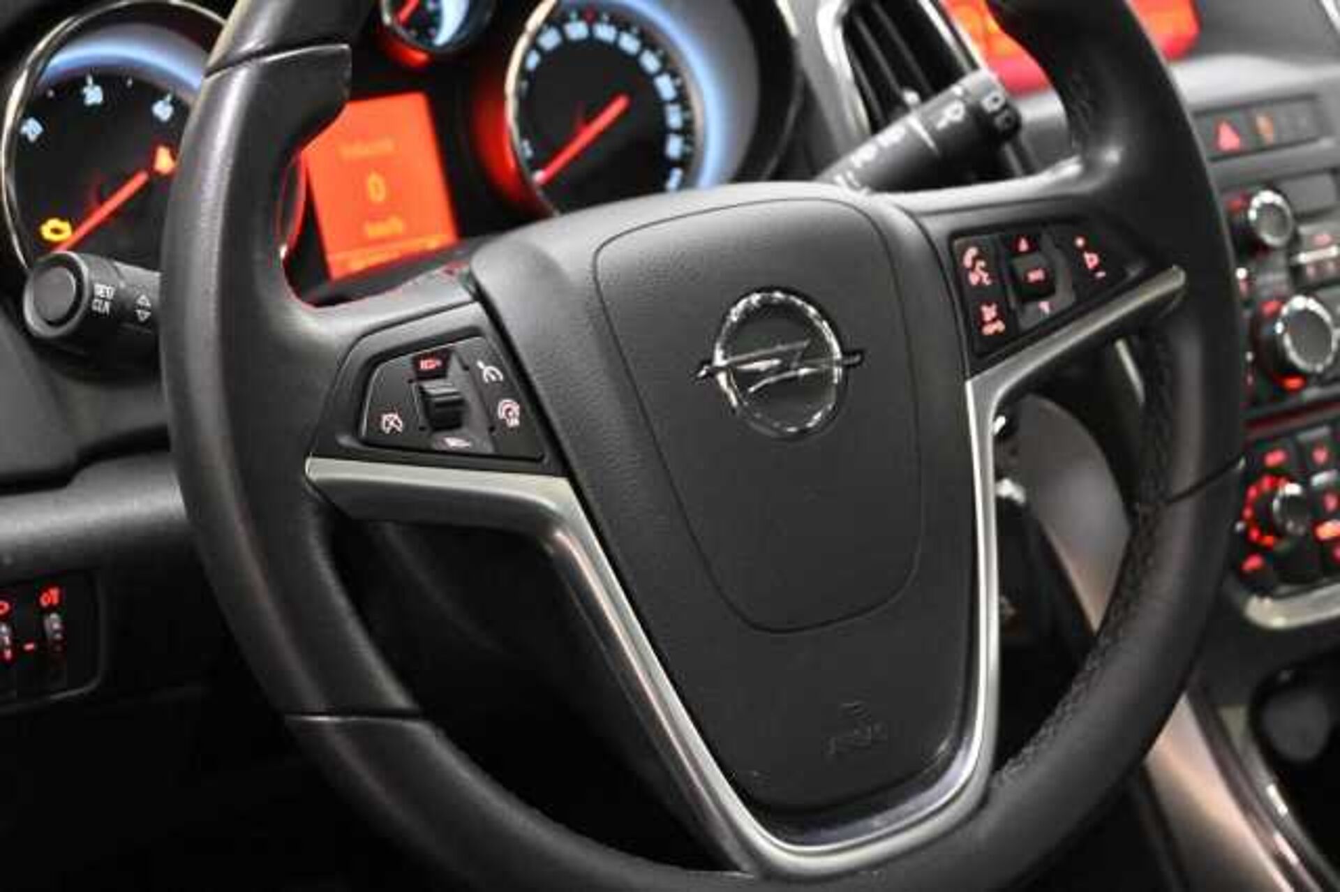 Opel Astra 1.7l - Nero