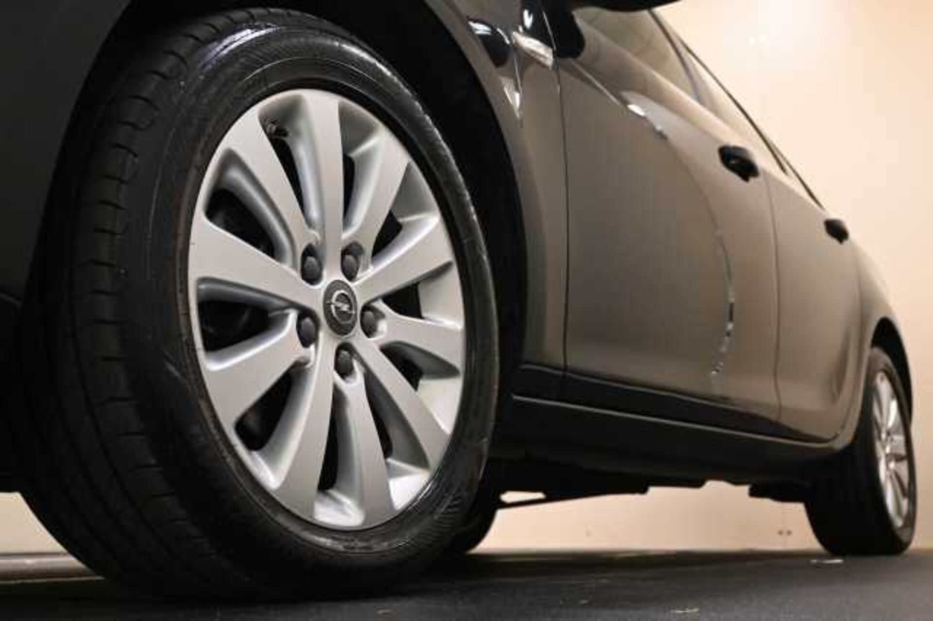 Opel Astra 1.7l - Nero