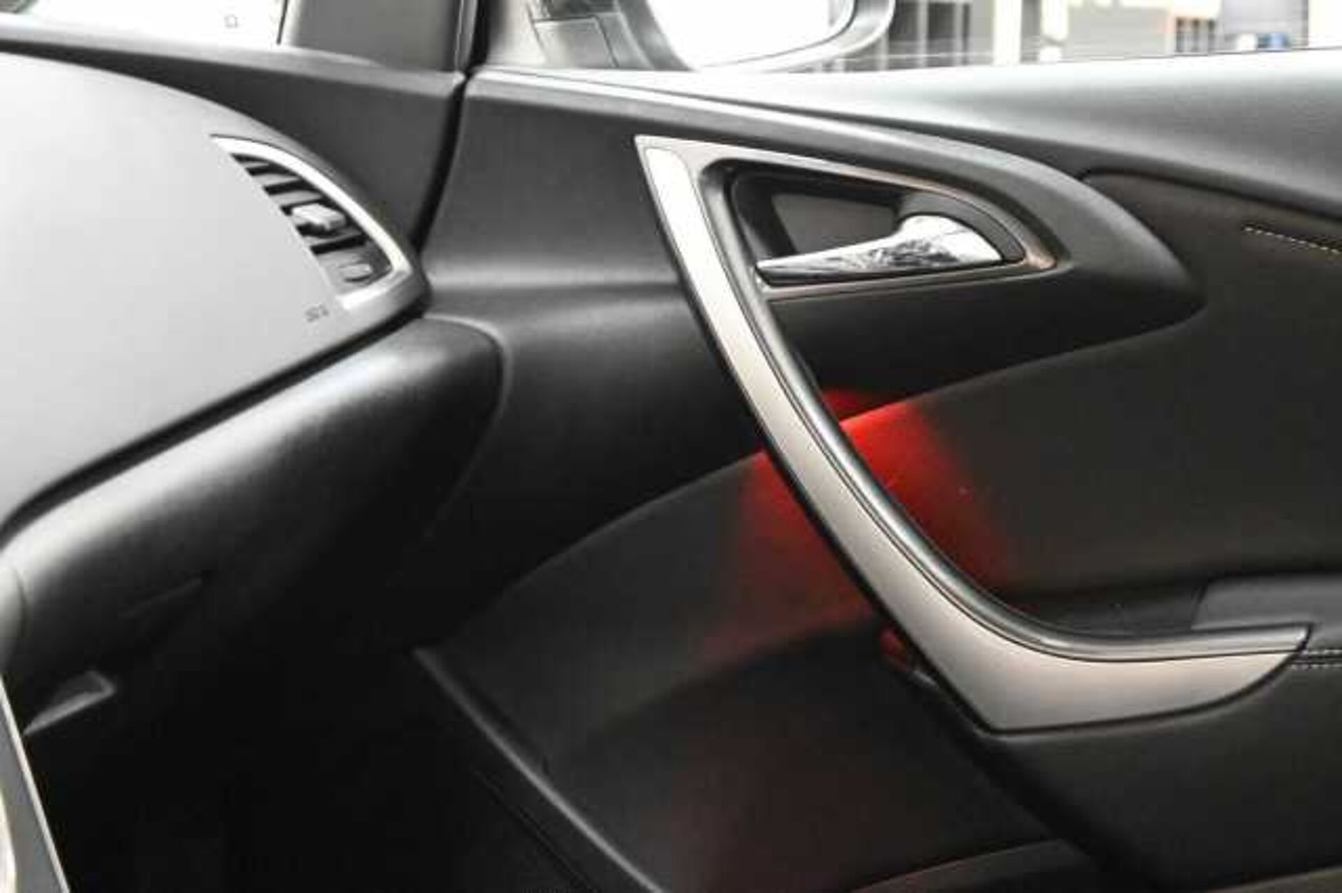 Opel Astra 1.7l - Nero