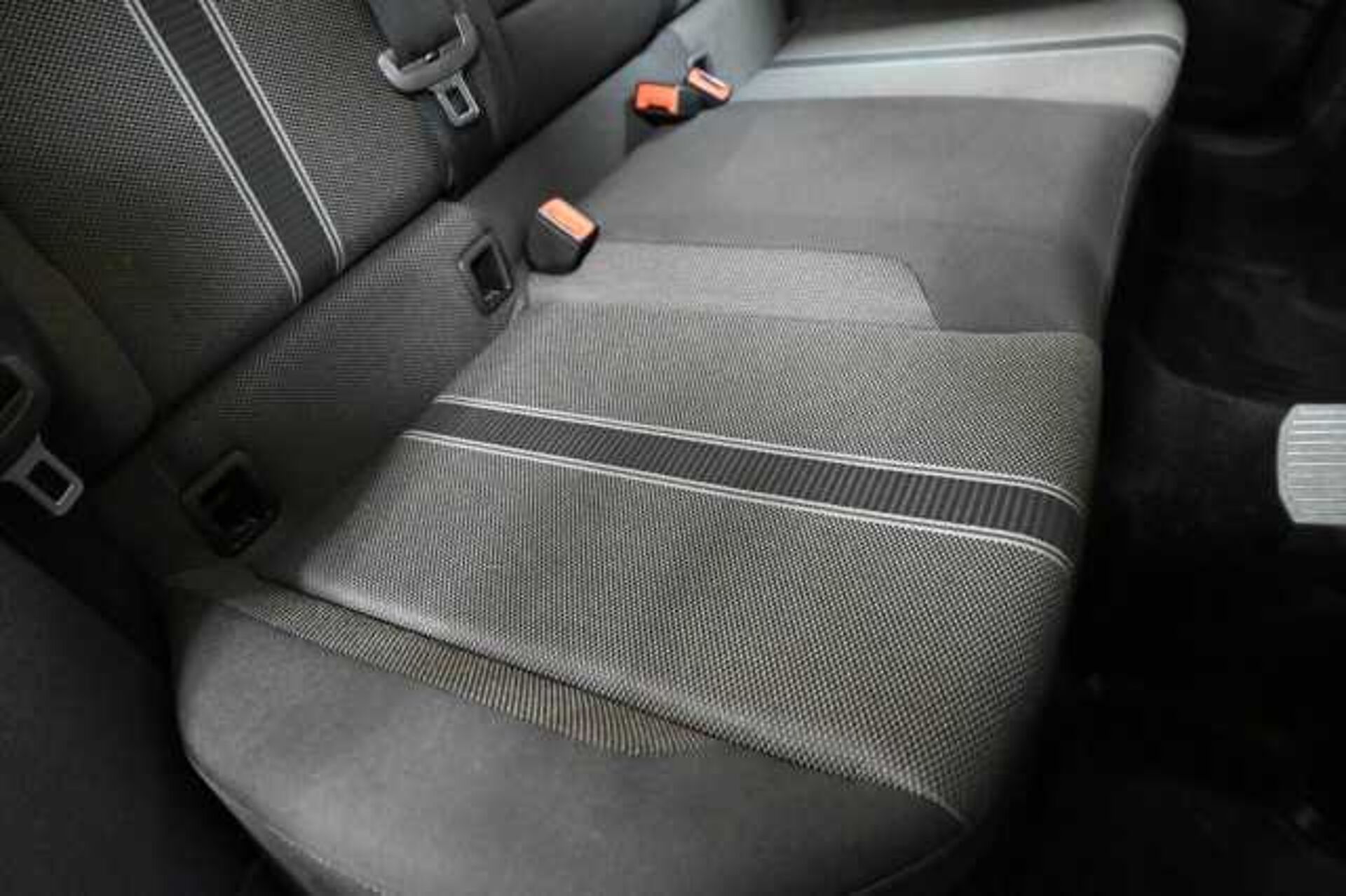 Volkswagen T-Roc 1.0l - Nero