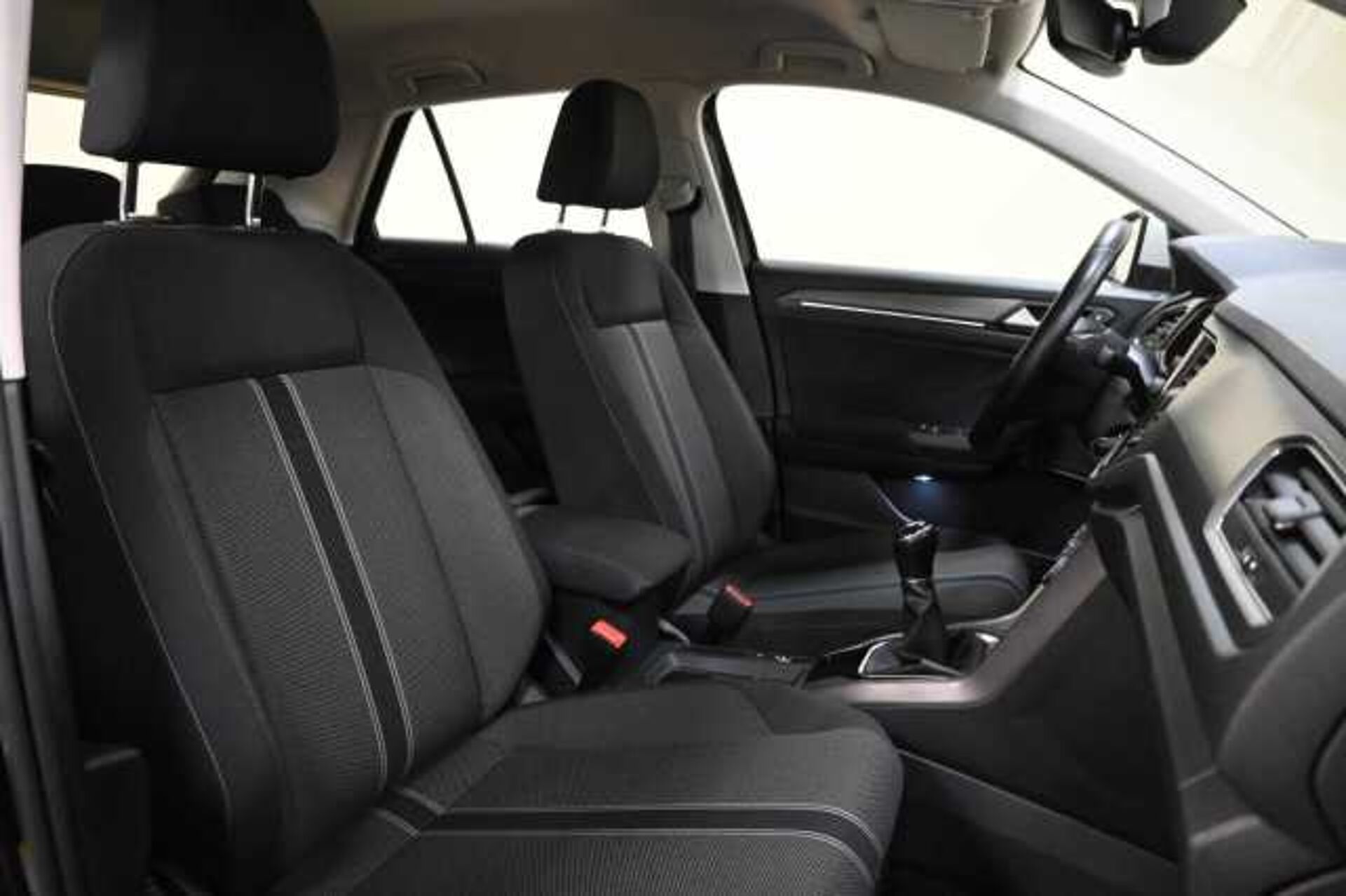 Volkswagen T-Roc 1.0l - Nero