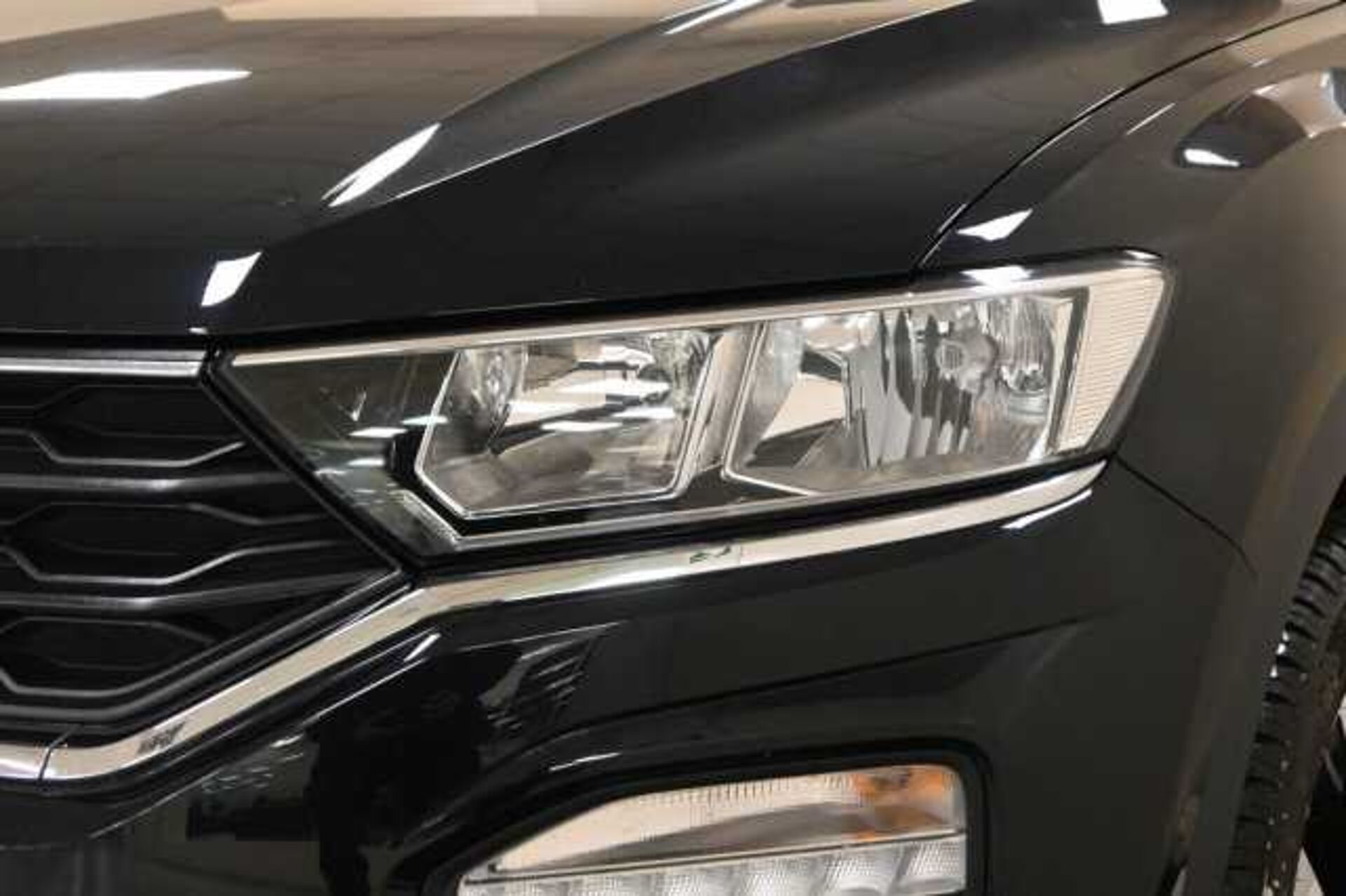 Volkswagen T-Roc 1.0l - Nero