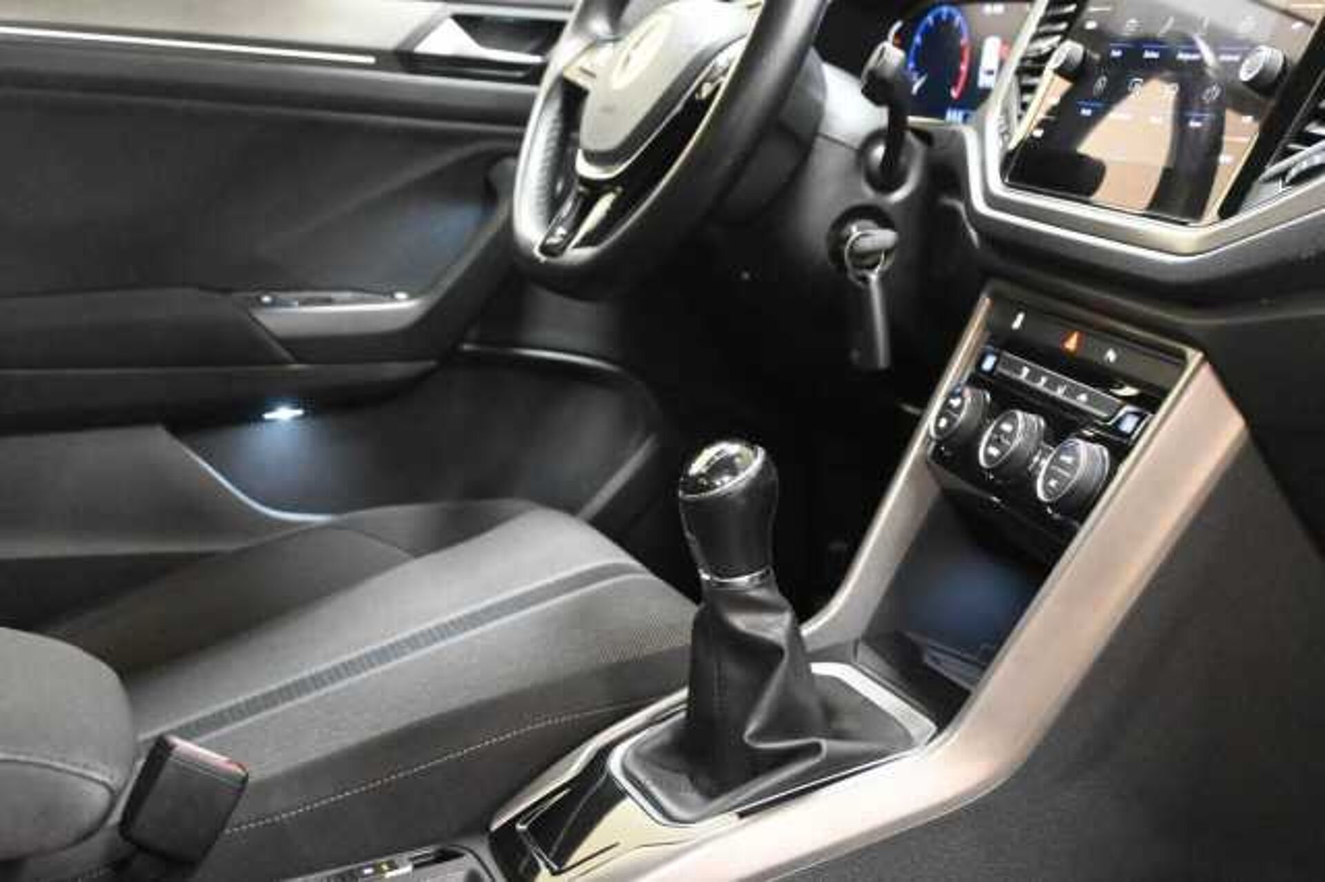 Volkswagen T-Roc 1.0l - Nero