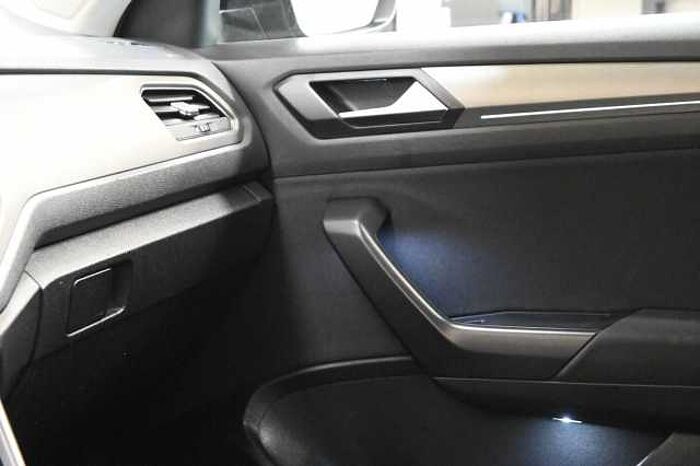 Volkswagen T-Roc 1.6l