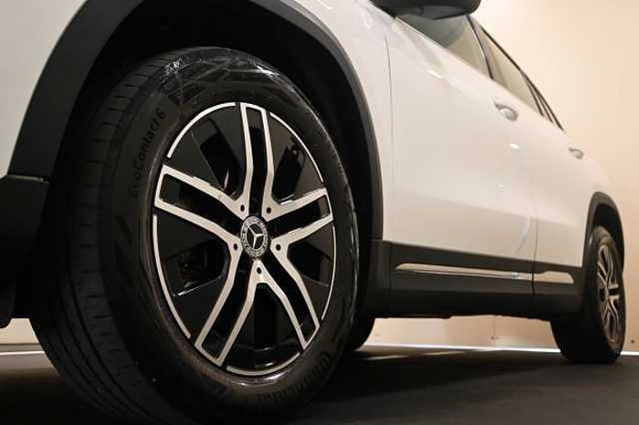 Mercedes-Benz GLA 200 2l