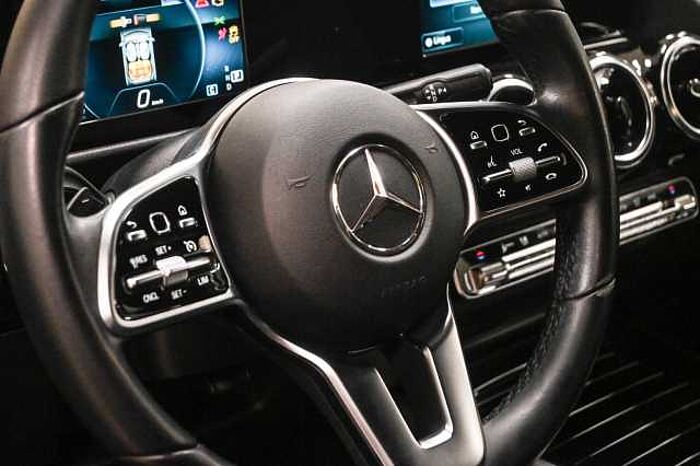 Mercedes-Benz GLA 200 2l