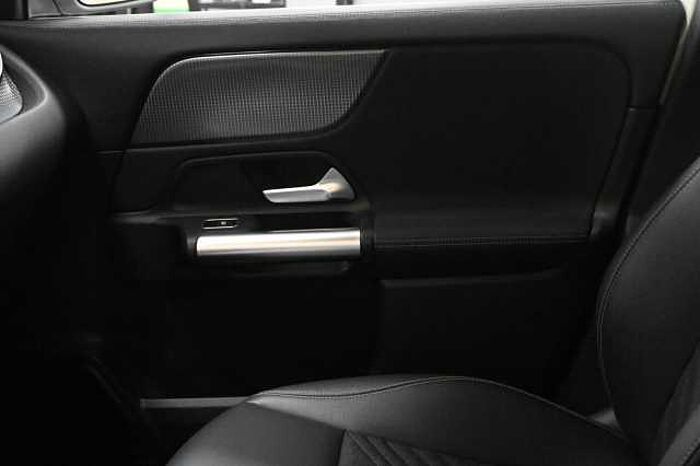 Mercedes-Benz GLA 200 2l