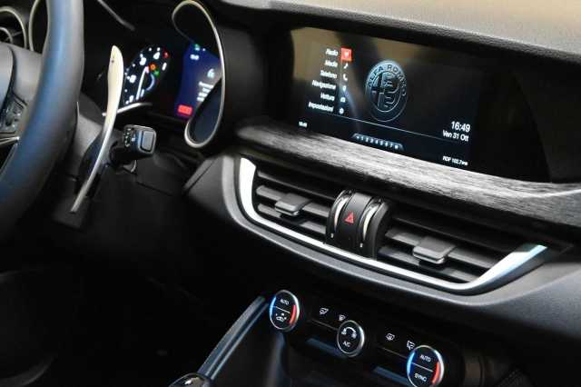 Alfa Romeo Stelvio 2.1l - NERO METALLIZZATO