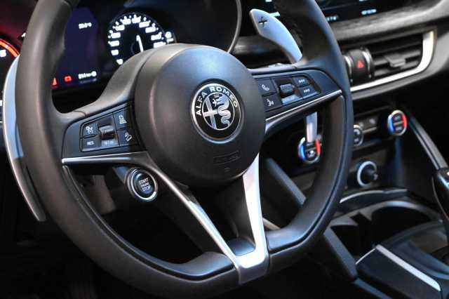Alfa Romeo Stelvio 2.1l - NERO METALLIZZATO