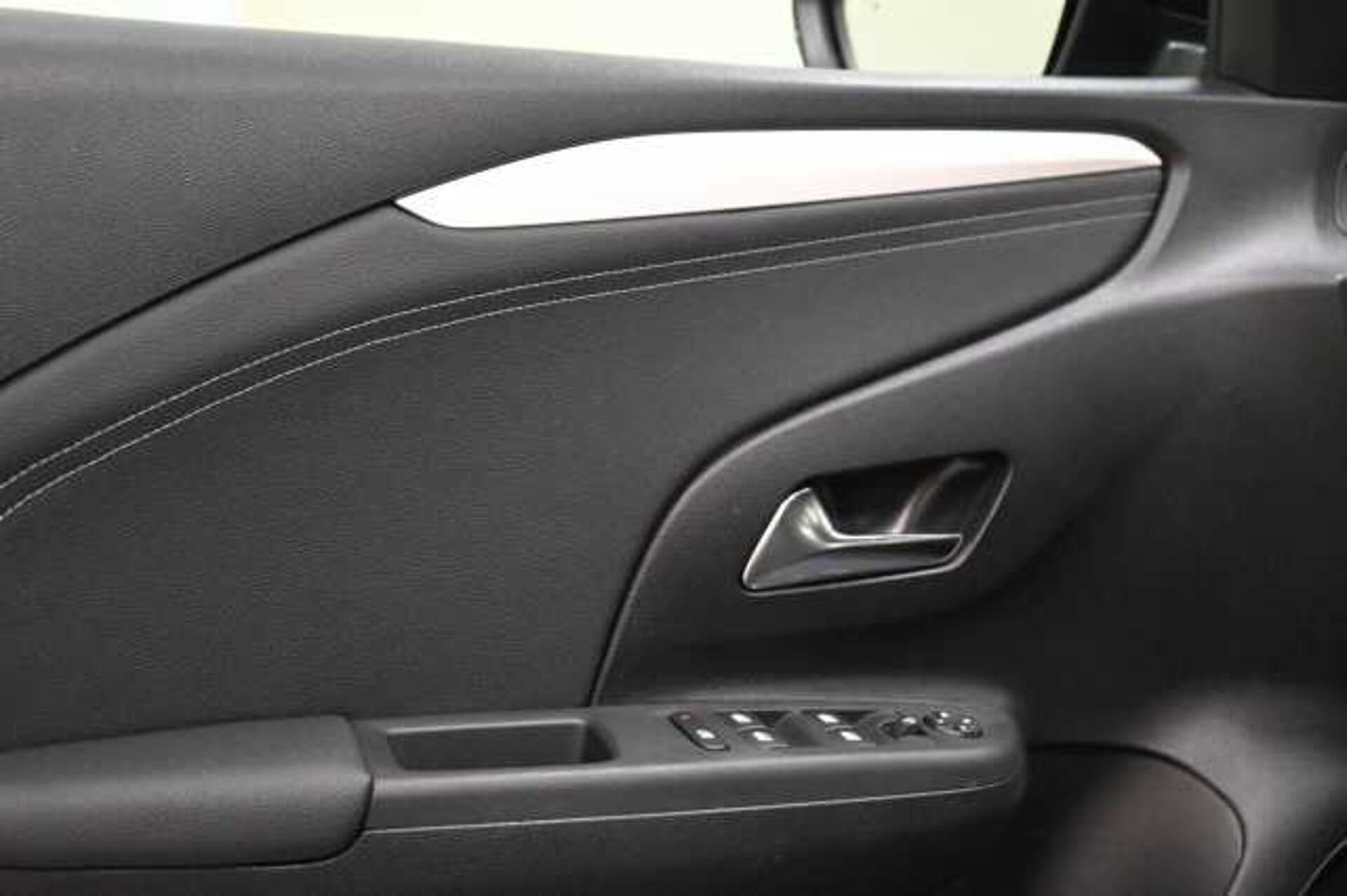 Opel Corsa 1.2l - ARGENTO - ARG