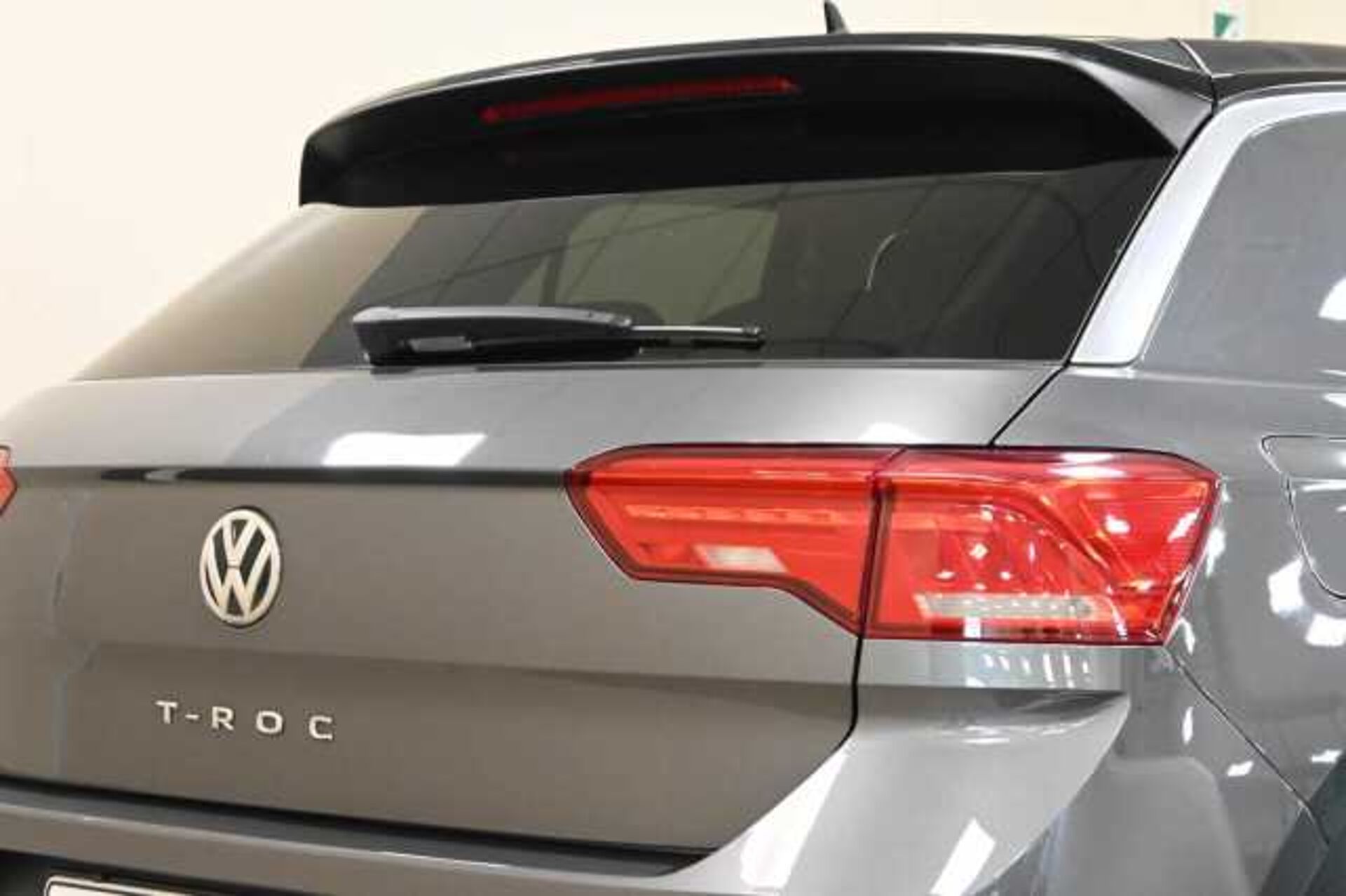 Volkswagen T-Roc 1.6l - Grigio