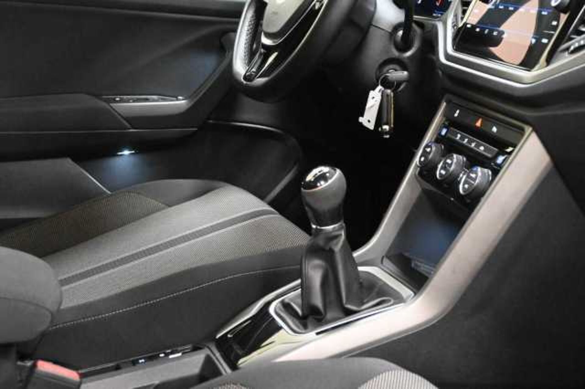 Volkswagen T-Roc 1.6l - Grigio