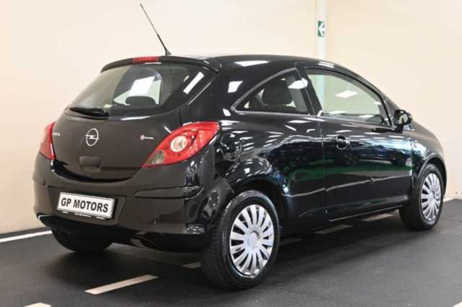 Opel Corsa 1.2l - Nero
