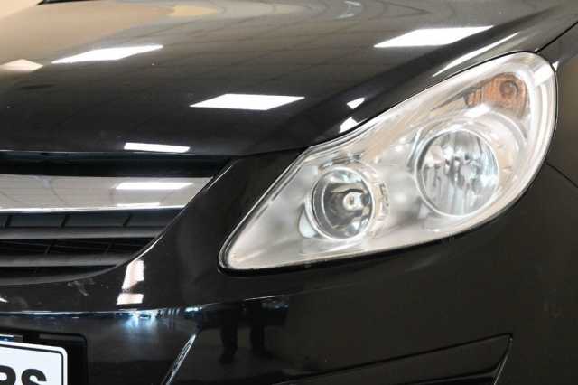 Opel Corsa 1.2l - Nero
