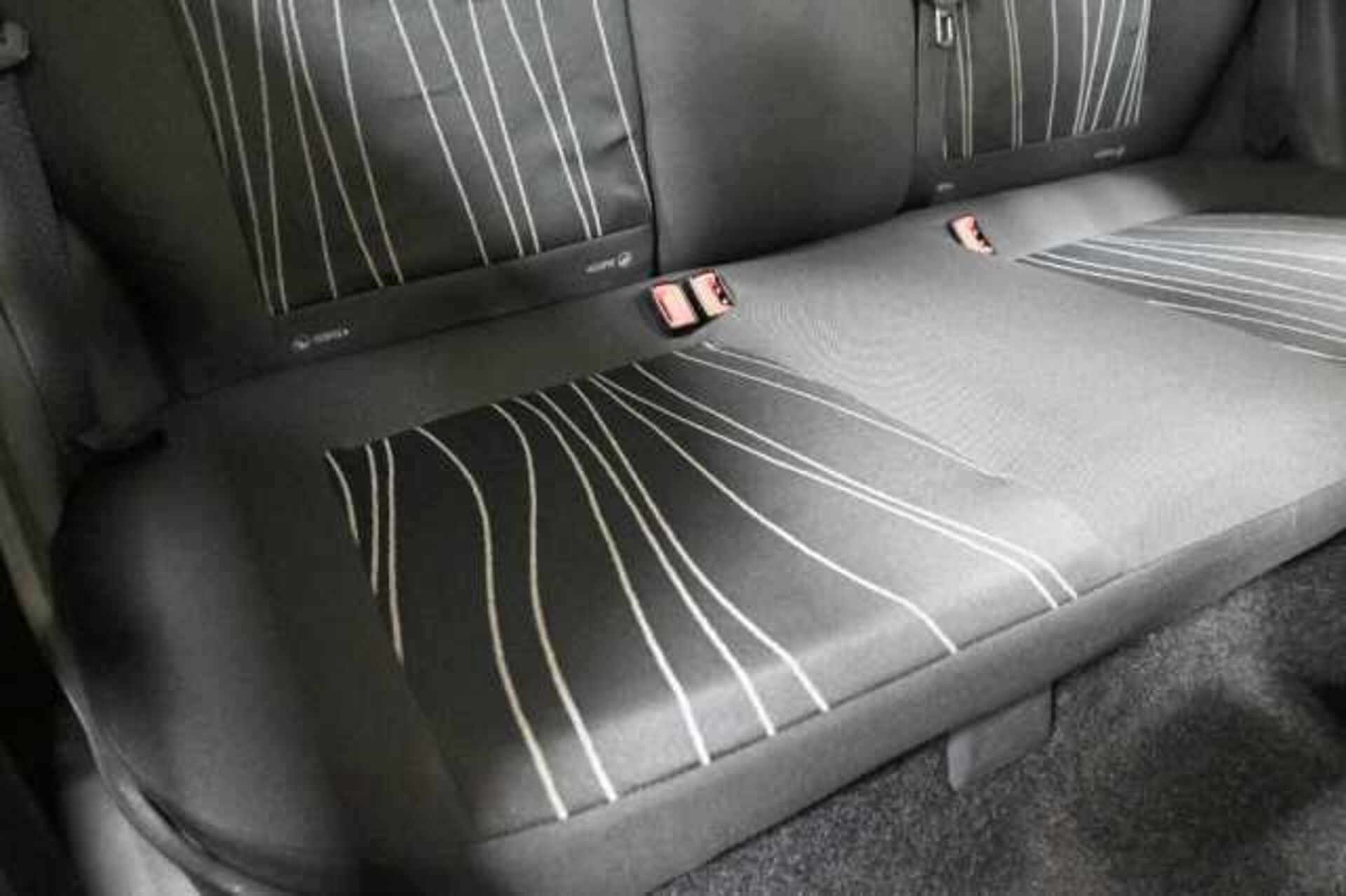 Opel Corsa 1.2l - Nero