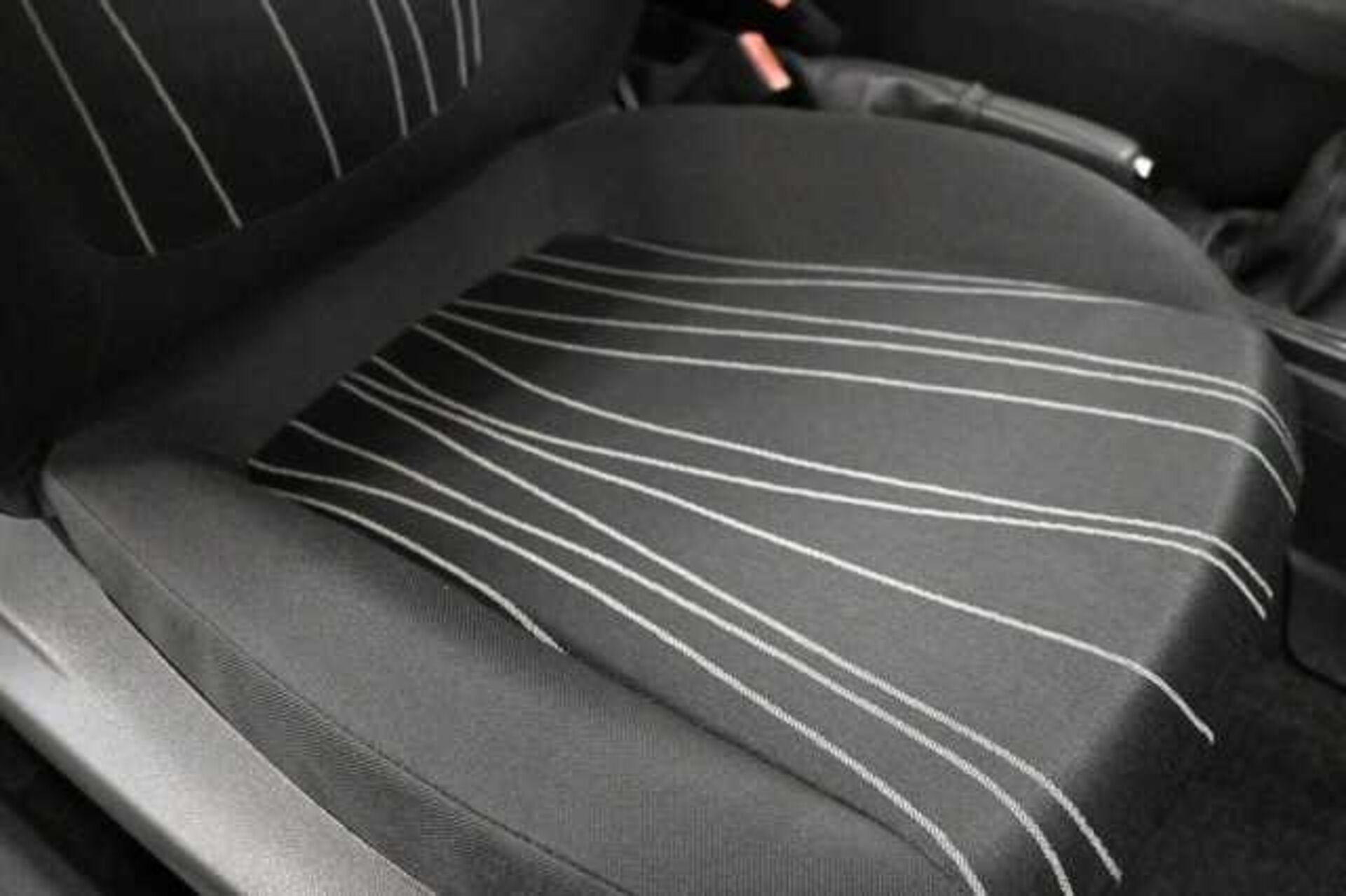 Opel Corsa 1.2l - Nero