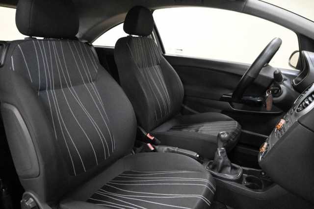 Opel Corsa 1.2l - Nero