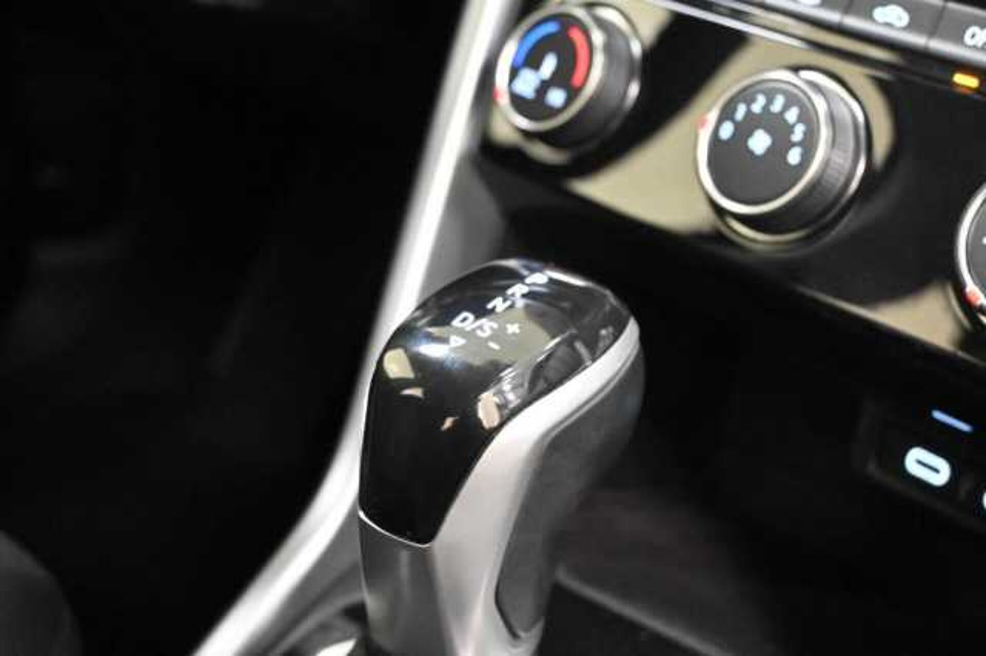 Volkswagen T-Roc 2.0l - Nero