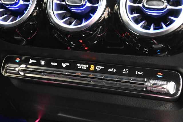 Mercedes-Benz GLA 200 2.0l - Nero