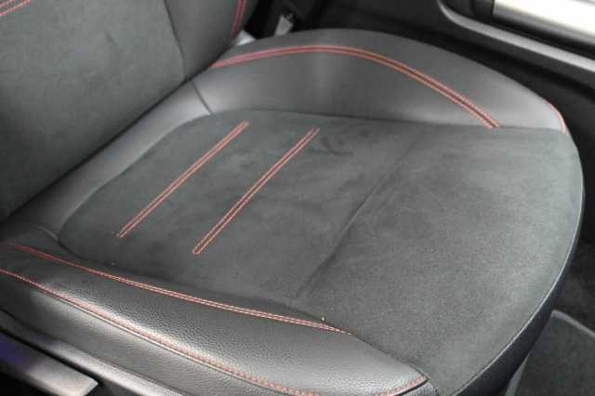 Mercedes-Benz GLA 200 2.0l - Nero