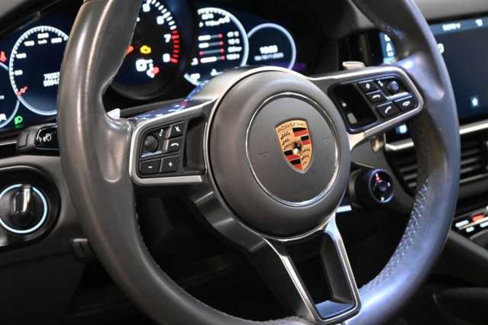 Porsche Cayenne 3.0l - BLU METALLIZZATO - B/MET