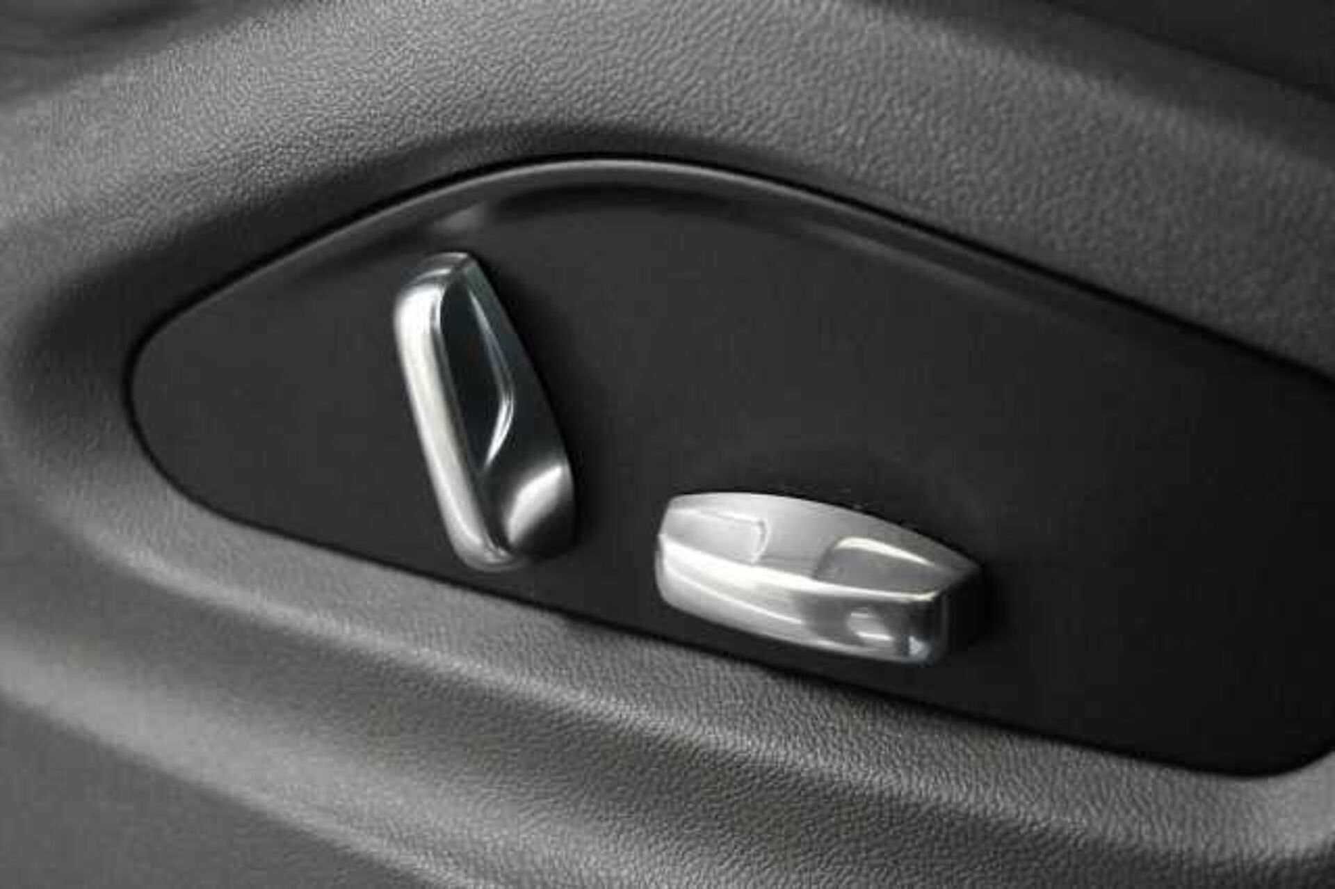 Porsche Cayenne 3.0l - BLU METALLIZZATO - B/MET