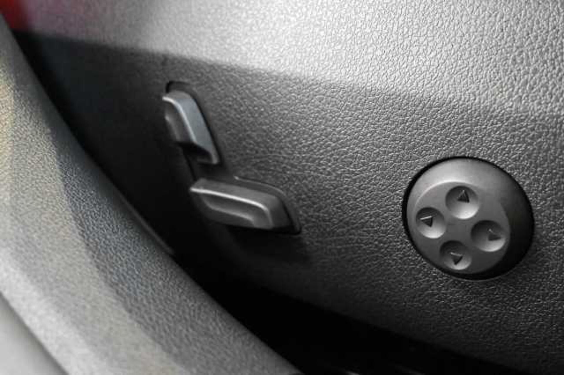 Mercedes-Benz E 220 2.0l - Nero