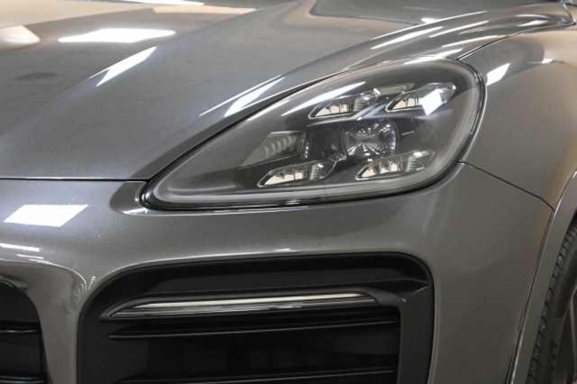 Porsche Cayenne 3.0l - Grigio