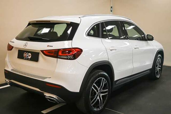 Mercedes-Benz GLA 200 2l