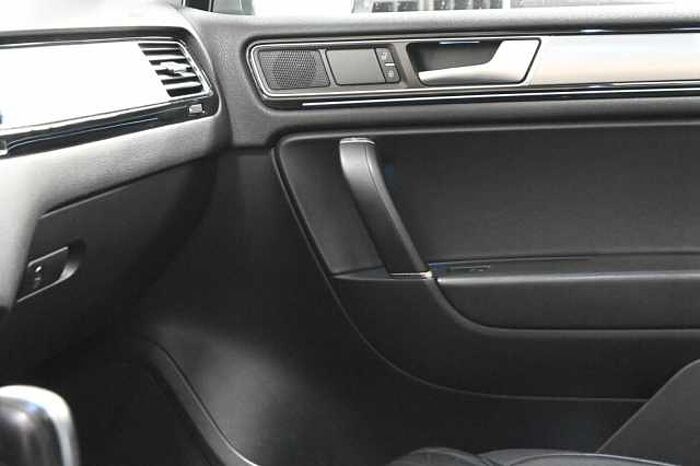 Volkswagen Touareg 3ª serie 3l