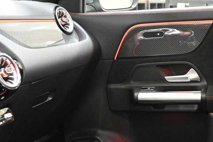 Mercedes-Benz GLA 200 2l