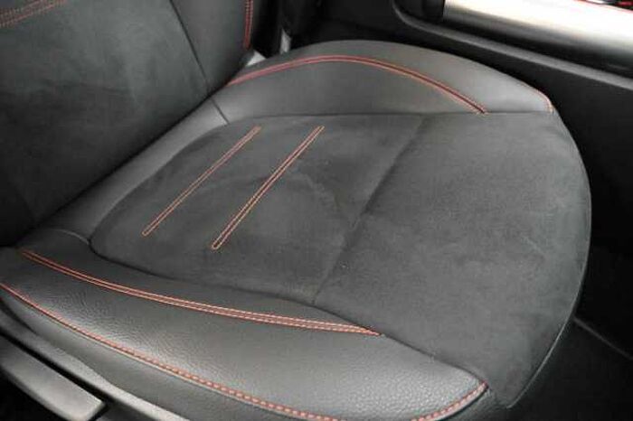 Mercedes-Benz GLA 200 2l