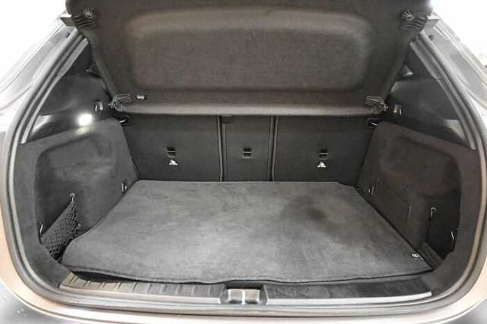 Mercedes-Benz GLA 200 2l