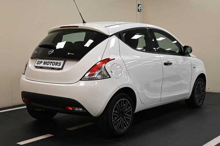 Lancia Ypsilon 1.2l