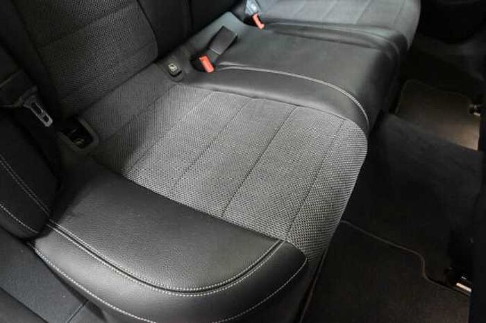 Mercedes-Benz E 220 2l